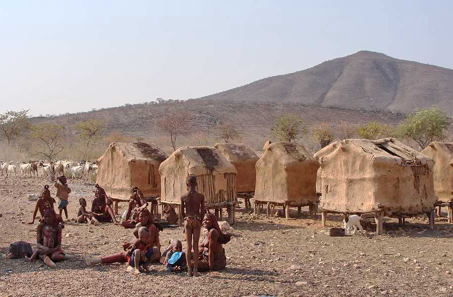 Nabij Opuwo, Himba-village, 9-9-2010