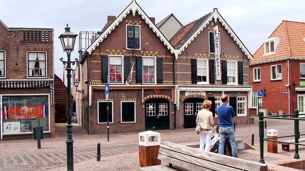 Spakenburg, stadsgezicht, 1-7-2012