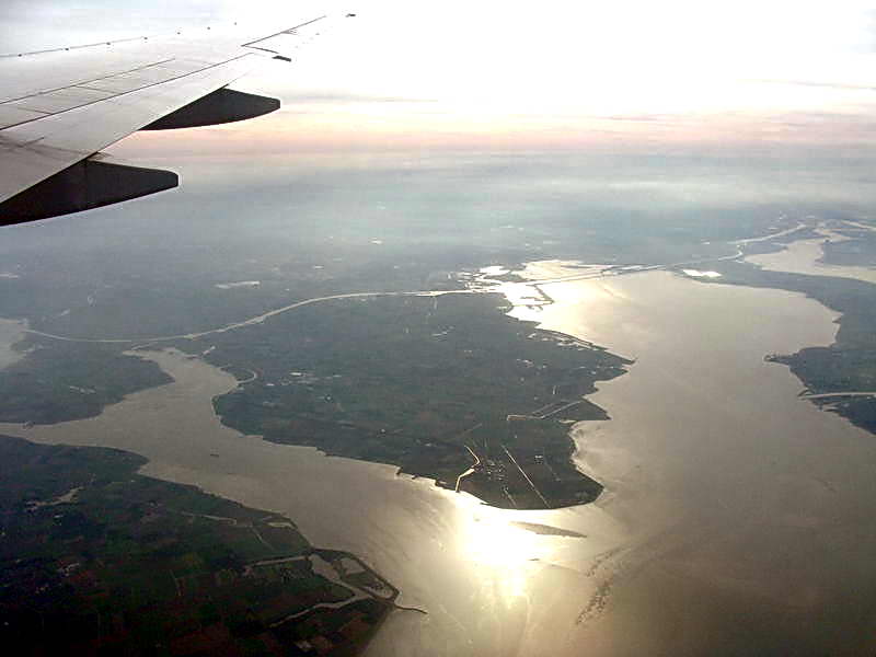 Door drukte op Schiphol moeten we een lus vliegen boven Zeeland en omgeving Rotterdam, 28 sep. 2014, ca. 10 uur