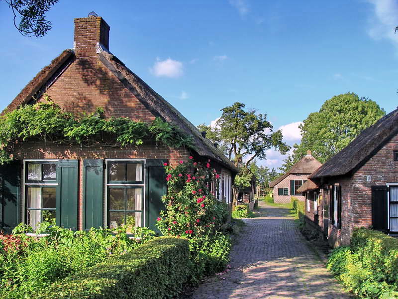 Sint-Jansklooster, bezoekerscentrum Natuurmonumenten, 17-6-2016 Sint-Jansklooster, bezoekerscentrum Natuurmonumenten, 17-6-2016