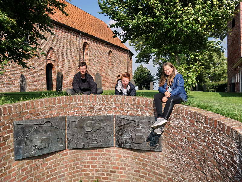 Ezinge, hangjongeren, 9-8-2017