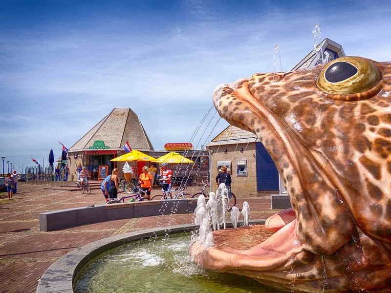 Stavoren, fontein 'De Vis voor Stavoren', door Mark Dion, 4-7-2019