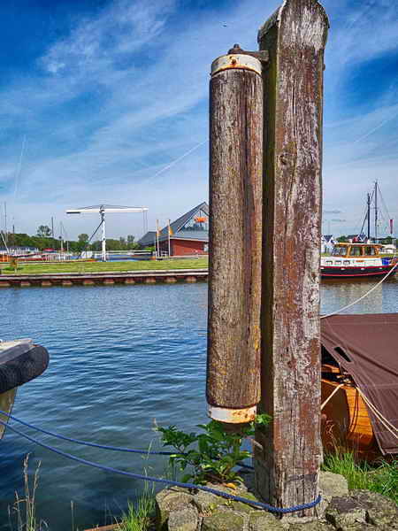 Stavoren, rolpaal t.b.v. trekschuiten, 4-7-2019