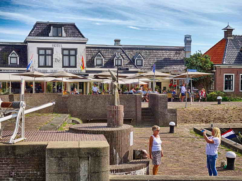 Stavoren, met het Vrouwtje van Stavoren, 4-7-2019