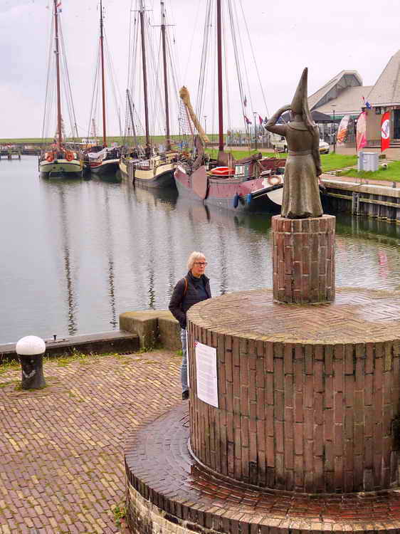 Stavoren, met het Vrouwtje van Stavoren, 11-5-2021