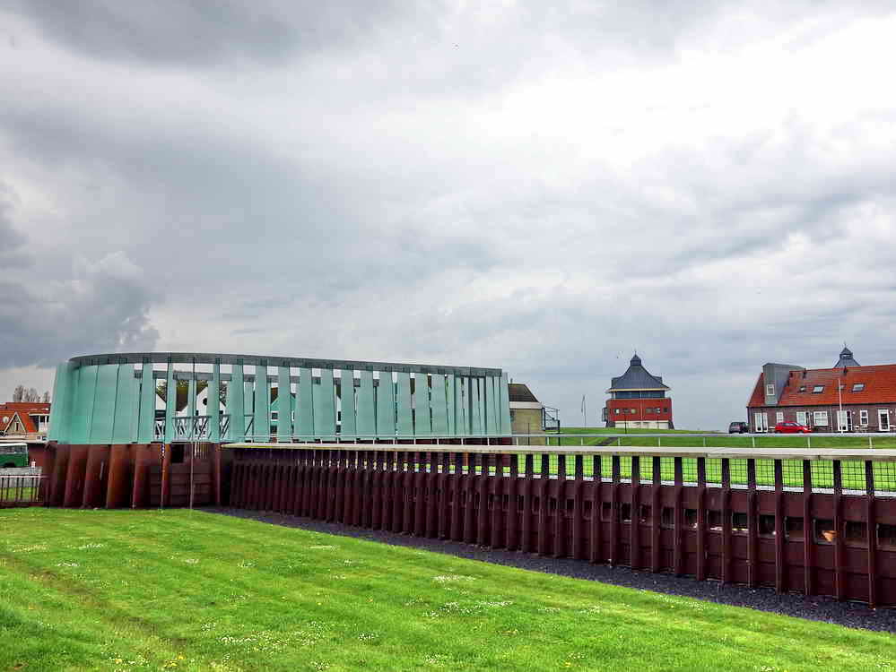 Stavoren, deel kunstwerk Verbeelding van het Blokhuis (op fundamenten van de vroegere vestingwerken), 11-5-2021