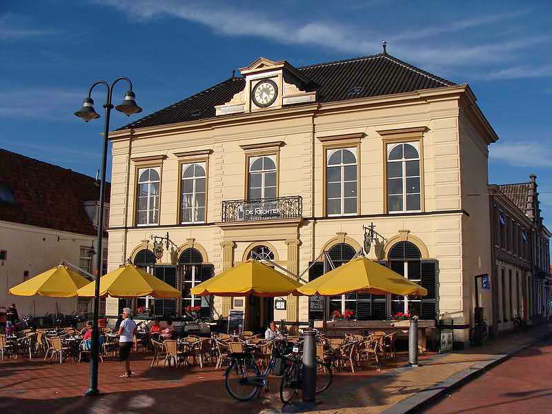 Steenwijk, Markt, Grand café 'De Rechter', 20-7-2009 Steenwijk, Markt, Grand café 'De Rechter', 20-7-2009